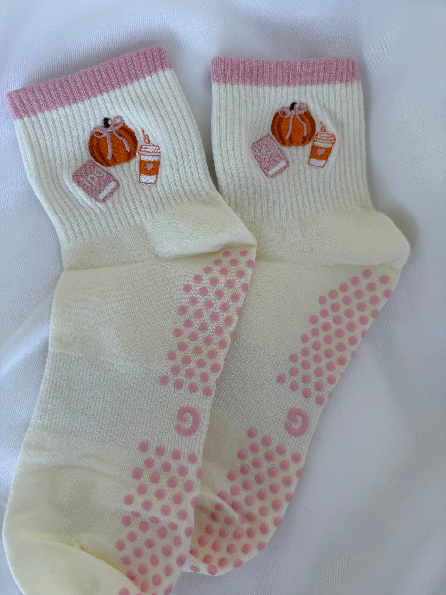 JUST A GIRL PILATES GRIP SOCKS